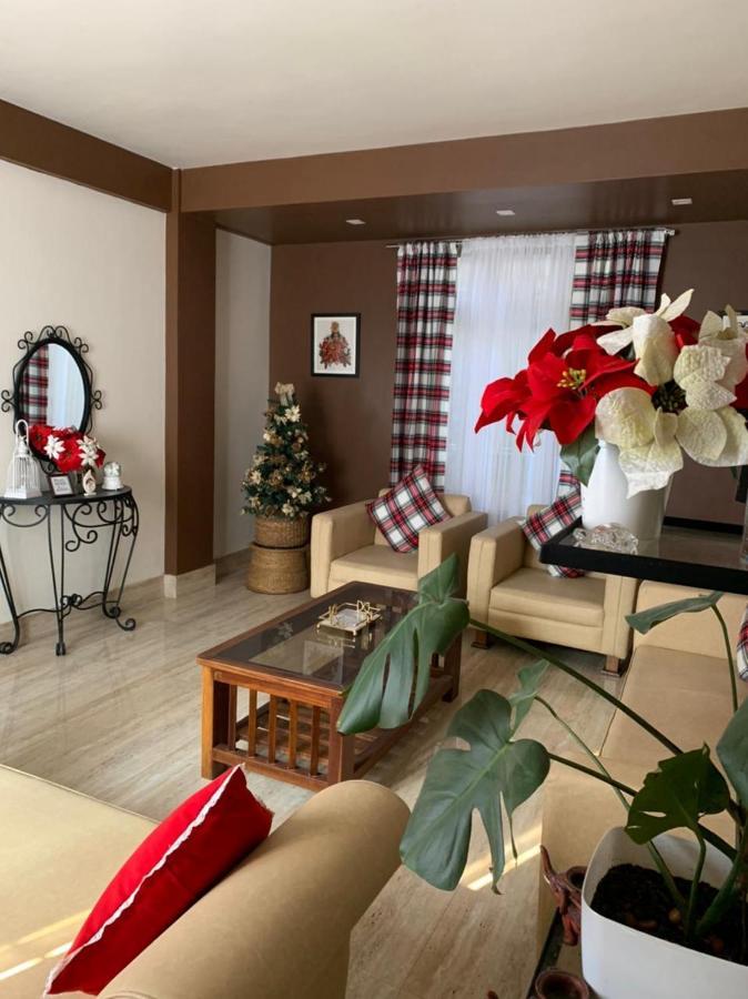 Na-U-Iaka Homestay Shillong Exteriör bild