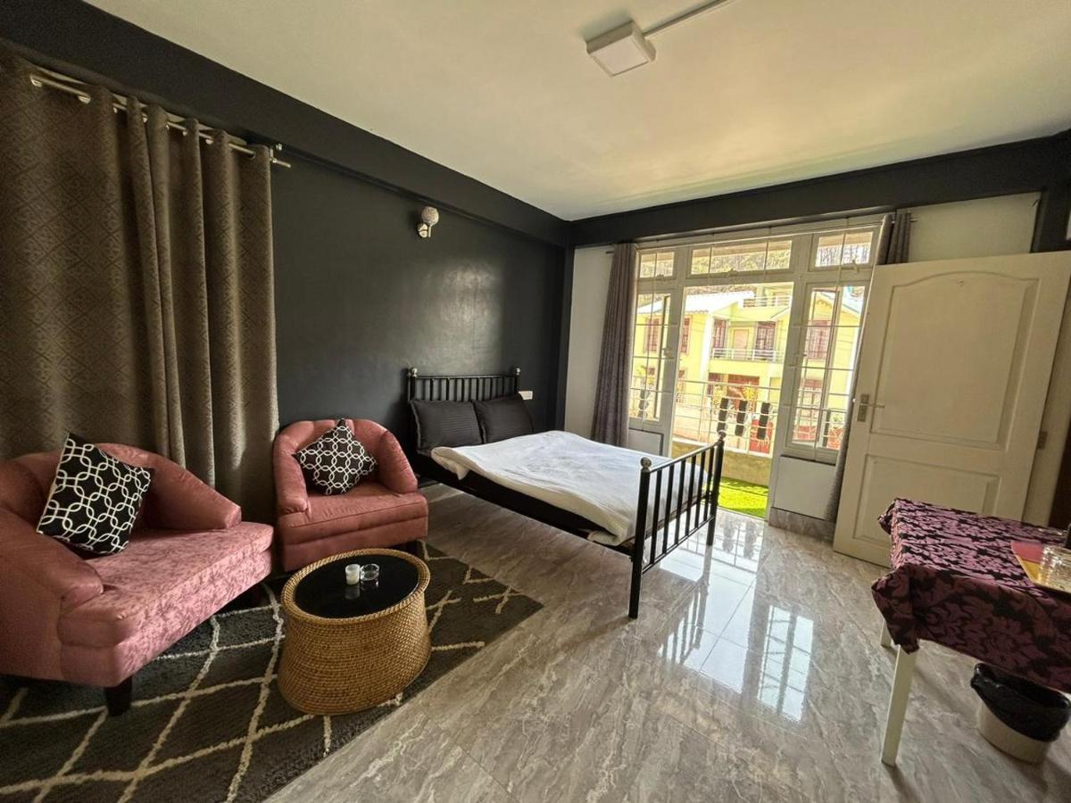 Na-U-Iaka Homestay Shillong Exteriör bild